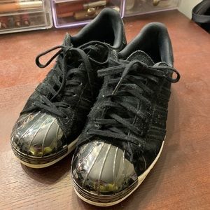 Black Metal Toe Adidas Superstars